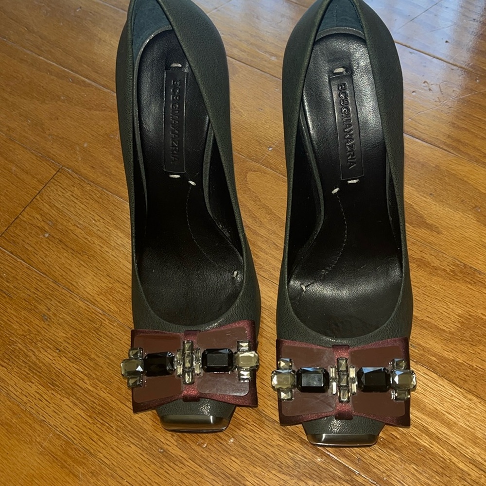 BCBGMAXAZRIA Women’s Heels